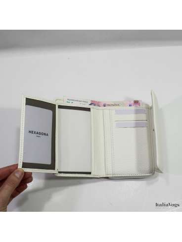 Жіночий гаманець на кнопці HE537877